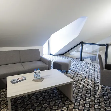 Piwnica Rycerska Kety Apartment